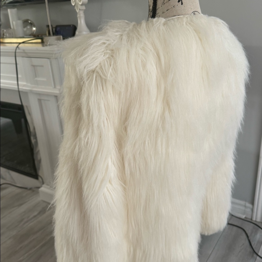 HipVintage Chic natural white Faux Fur Glam Jacket coat - Picture 3 of 5